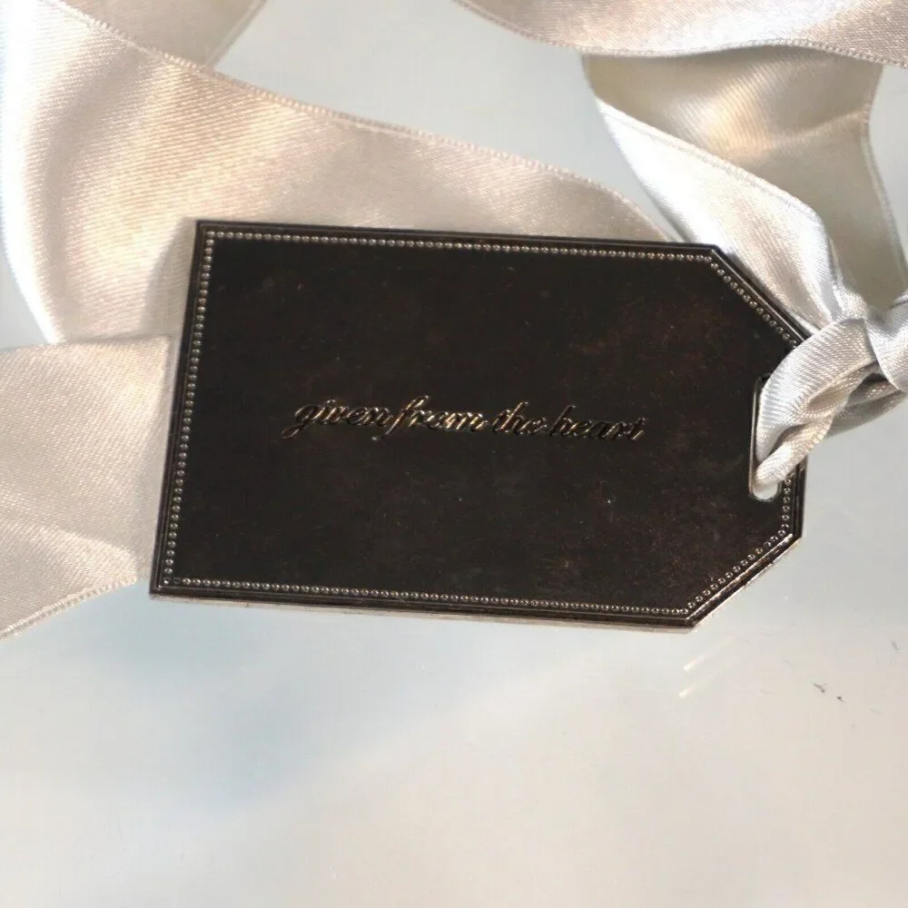 Neiman Marcus Gift Wrap 3 Ribbon Bows With Metal Gift Tag Given From The Heart
